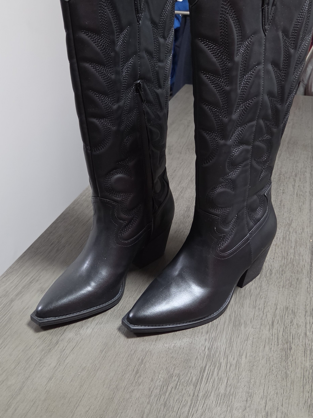 Black Women's Tall Western Boots - Sleek Pointed Toe